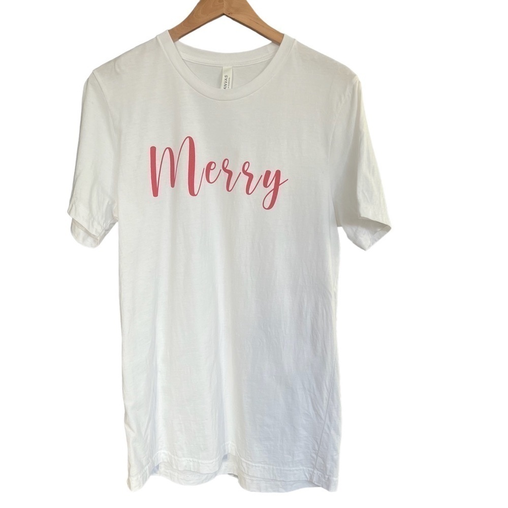 Canvas Men’s Size Large Christmas White Red Graphic “ Merry” T Shirt 100% Cotton